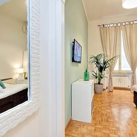 Apartment Parrotshouse Rome