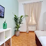 Parrotshouse * Rom